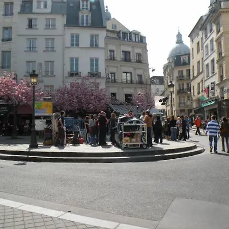 Pantheon - Latin Quarter Private パリ